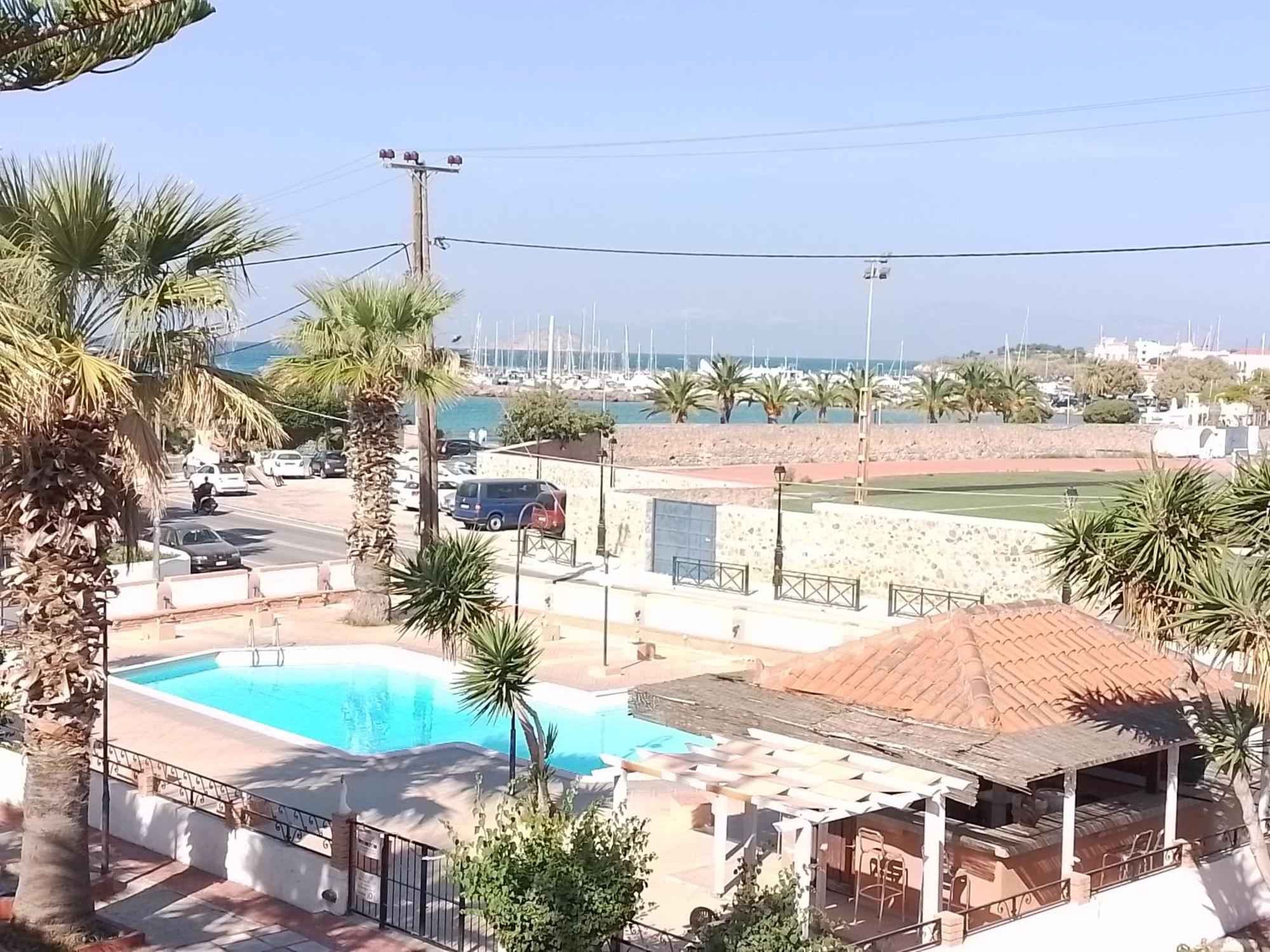 Miranta Hotel - Apartments & Studios Aegina エクステリア 写真